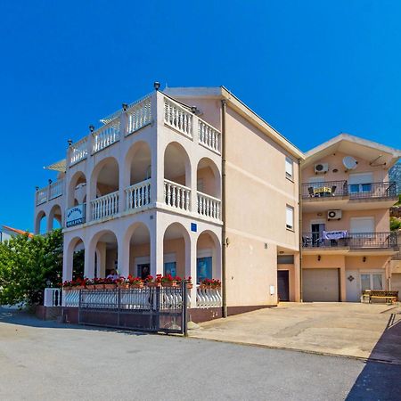 Apartment Delfin-2 By Interhome Cesarica Exterior foto