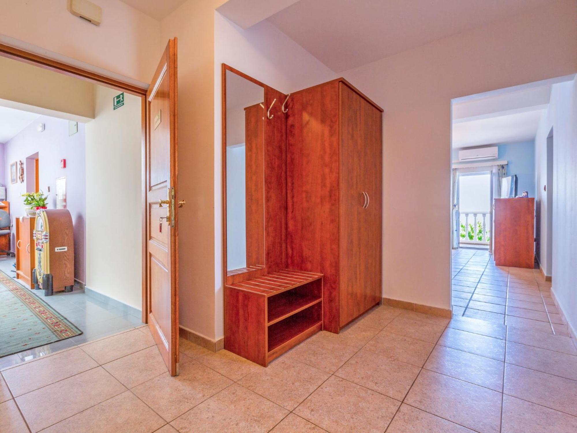 Apartment Delfin-2 By Interhome Cesarica Exterior foto